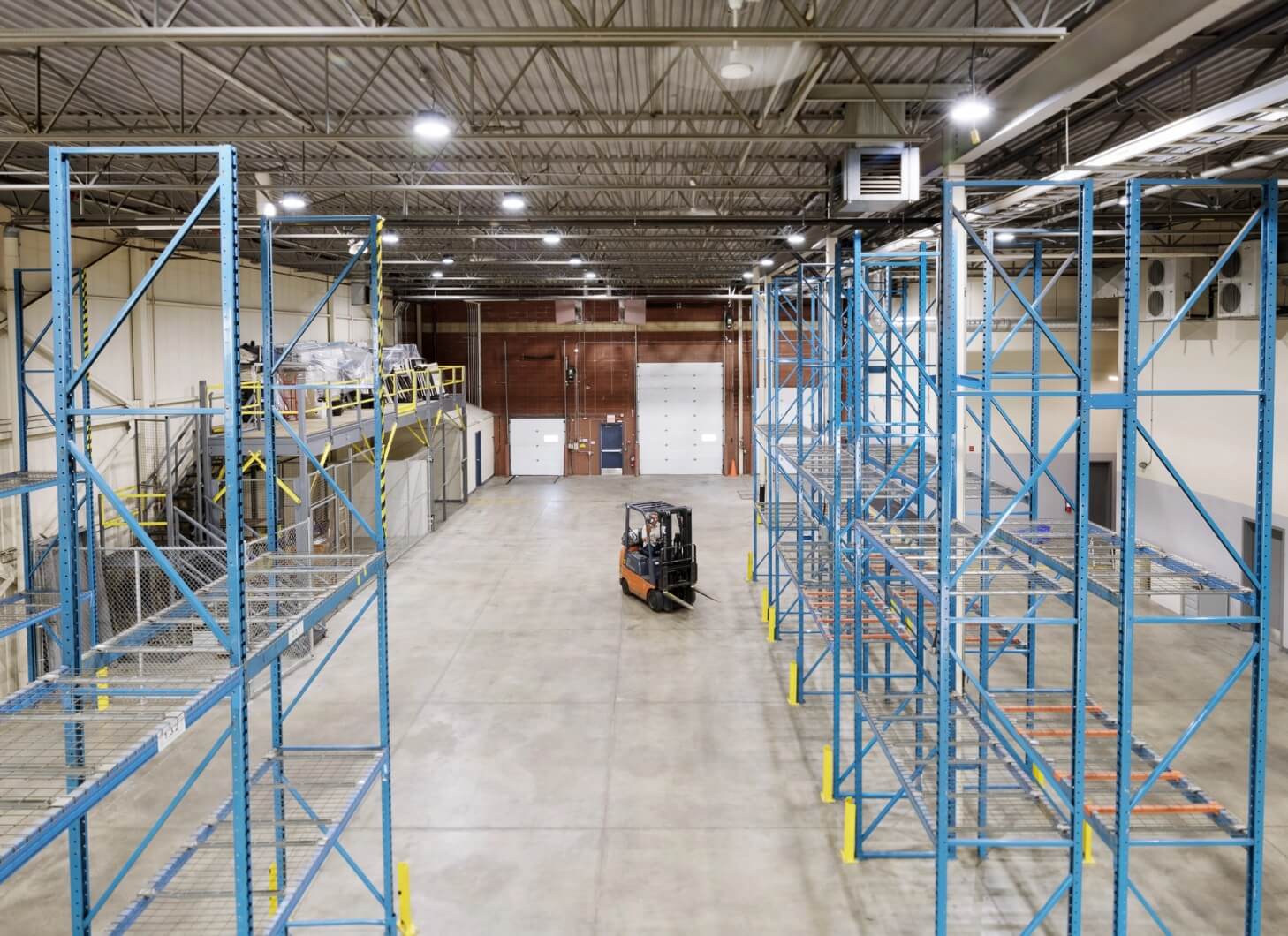 shared warehouse space ne calgary